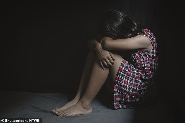 Lea los repugnantes mensajes de texto de un hombre de Sydney sobre una niña de cuatro años, mientras se revelan las palabras clave que un hombre usó para organizar su abuso.