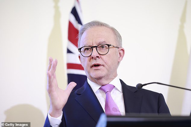 Albo declara su pleno apoyo a los ataques aéreos estadounidenses contra Irán, después de que la dictadura islámica ‘dirigiera’ al menos DOS ataques en suelo australiano: ‘Estado patrocinador del terrorismo’