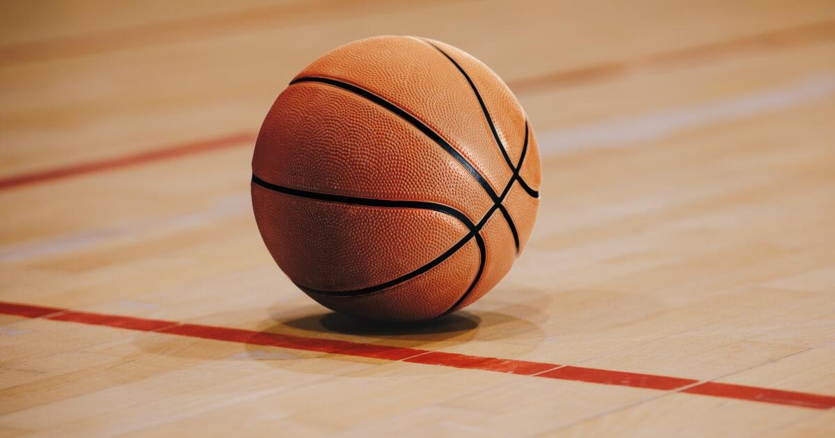 Baloncesto de secundaria: resultados de los playoffs femeninos del jueves