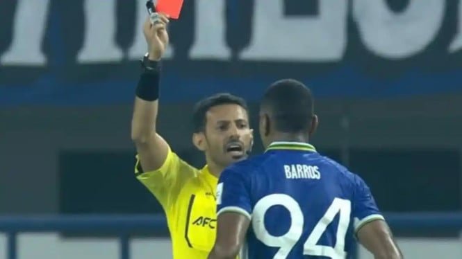 Atacado por los insultos de Bobotoh, el árbitro Majed Al-Shamrani finalmente abrió la voz