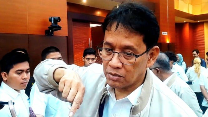 Purbaya garantiza que el proyecto de importación de 105.000 camionetas no supondrá una carga para las finanzas de RI