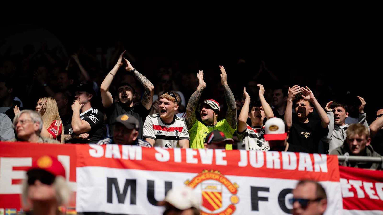 Man Utd ha organizado un viaje en autobús gratuito para los aficionados que viajen a Bournemouth