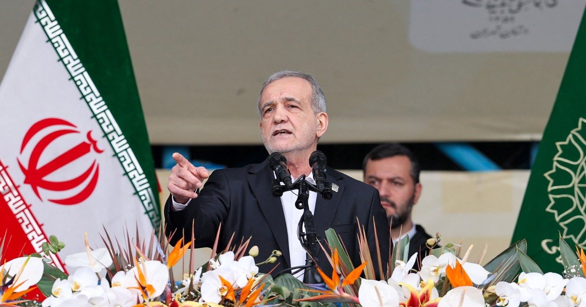 Irán descarta conversaciones nucleares más amplias con Estados Unidos mientras Trump insinúa enviar un segundo portaaviones