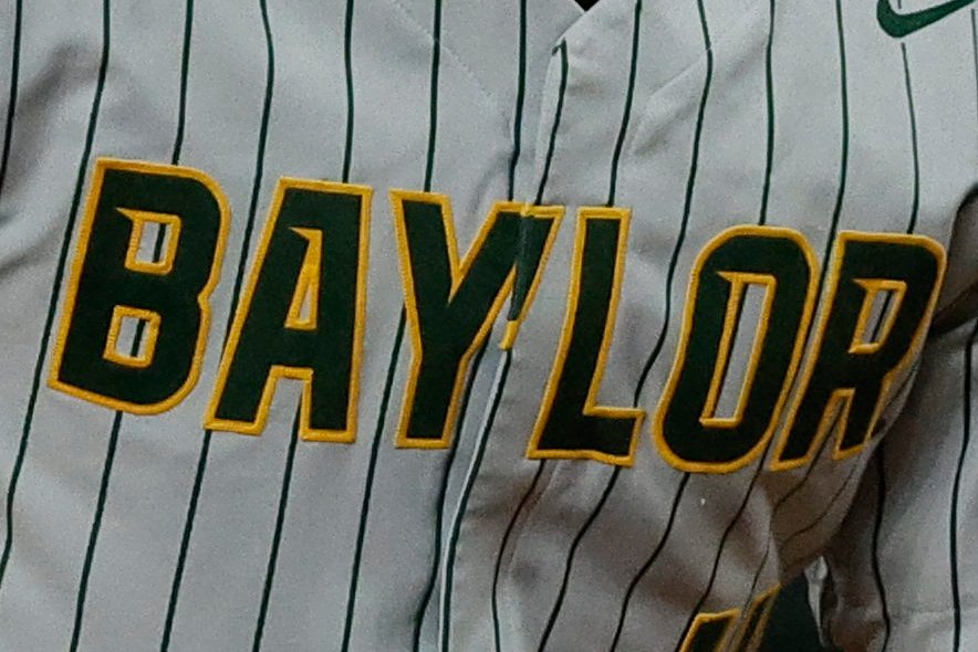Tyce Armstrong de Baylor hace historia en el béisbol con 3 grand slams en el primer partido de la temporada