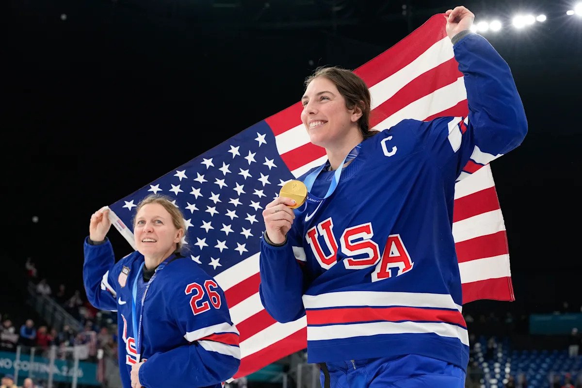 Dentro de la manifestación por el oro en el hockey femenino de Estados Unidos encabezada por Hilary Knight y Megan Keller: “¿Quién será la heroína?”