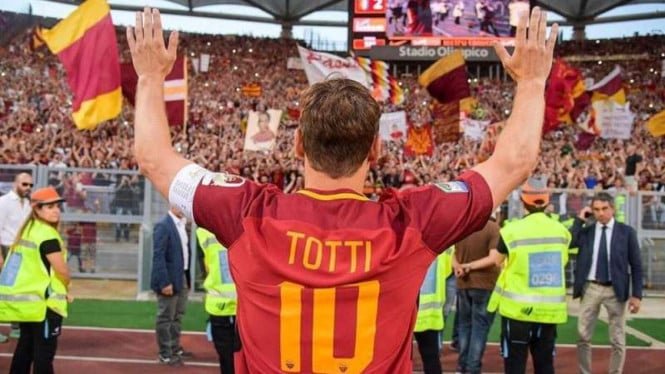 Francesco Totti habla de los rumores sobre el regreso de la AS Roma: todavía estamos discutiendo los detalles