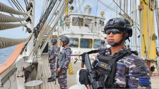 El TNI recibirá un portaaviones como subvención de Italia