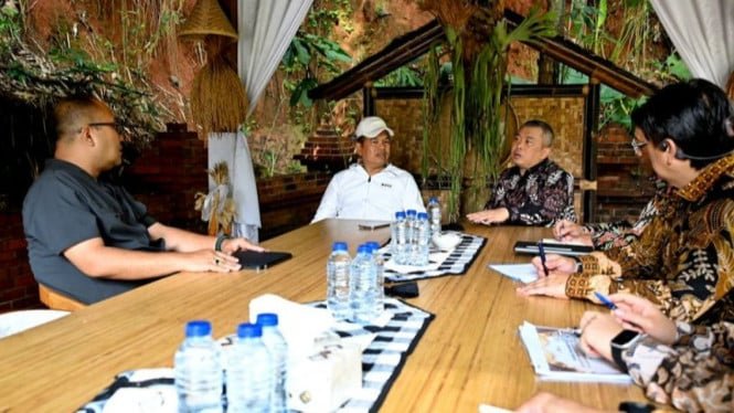 La reunión de Dedi Mulyadi con el Ministro de Transporte analiza los puntos críticos para los flujos de retorno del Eid 2026