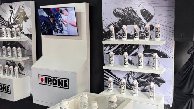 Hay aceite de motor de 2 tiempos con sabor a fresa en IIMS 2026