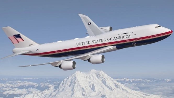 El avión Air Force One será repintado del color favorito de Trump