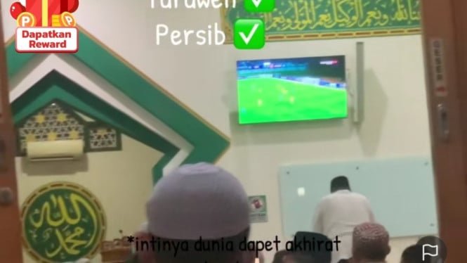 ¿Tarawih mirando a Persib? Este momento único se vuelve viral en TikTok