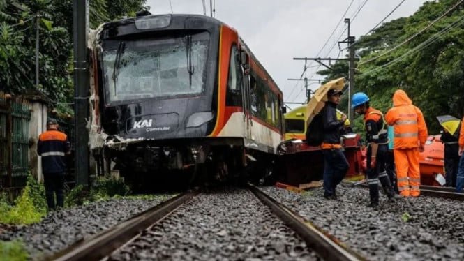 La ruta quedó paralizada debido al camión atropellado por el tren del aeropuerto de Soetta, la ruta de Tangerang a Poris ahora ha sido restaurada con 2 carriles