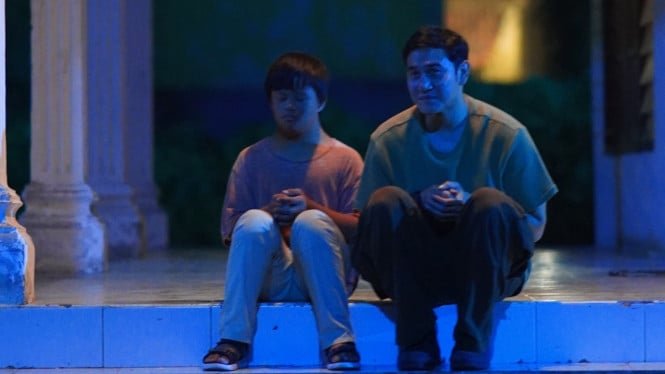 Vino G Bastian aparece diferente en la película Tanah Runtuh, su papel con un niño con síndrome de Down te conmueve