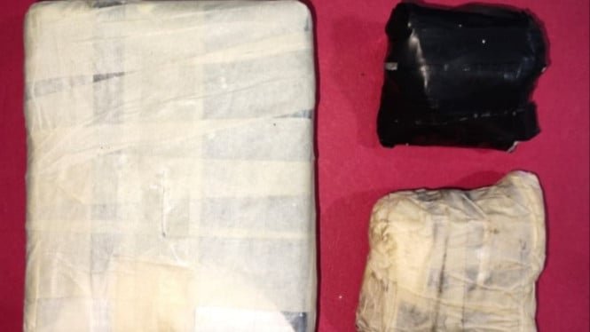 La policía arresta a un hombre que transportaba 1 kg de cocaína en el oeste de Yakarta, obtenida en Malasia