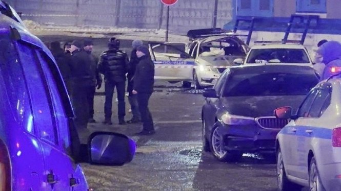 Explosión de bomba sacude Moscú y mata a un policía y al perpetrador