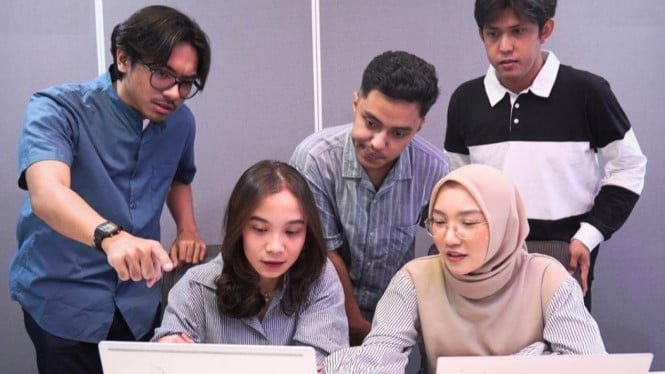 Indosat prepara a las generaciones jóvenes a través de un programa de tecnología de telecomunicaciones