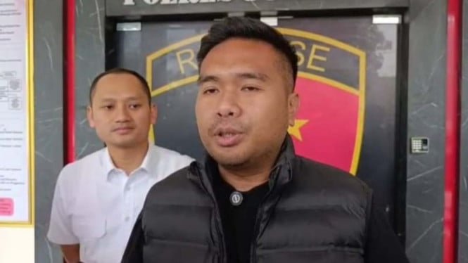 ¡Gran emoción! Madre e hijo encontrados muertos y desnudos en una antigua residencia de la policía bajo sospecha de asesinato