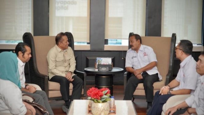 Continuando con su descenso, quedan 3,9 millones de puestos de comestibles en toda Indonesia