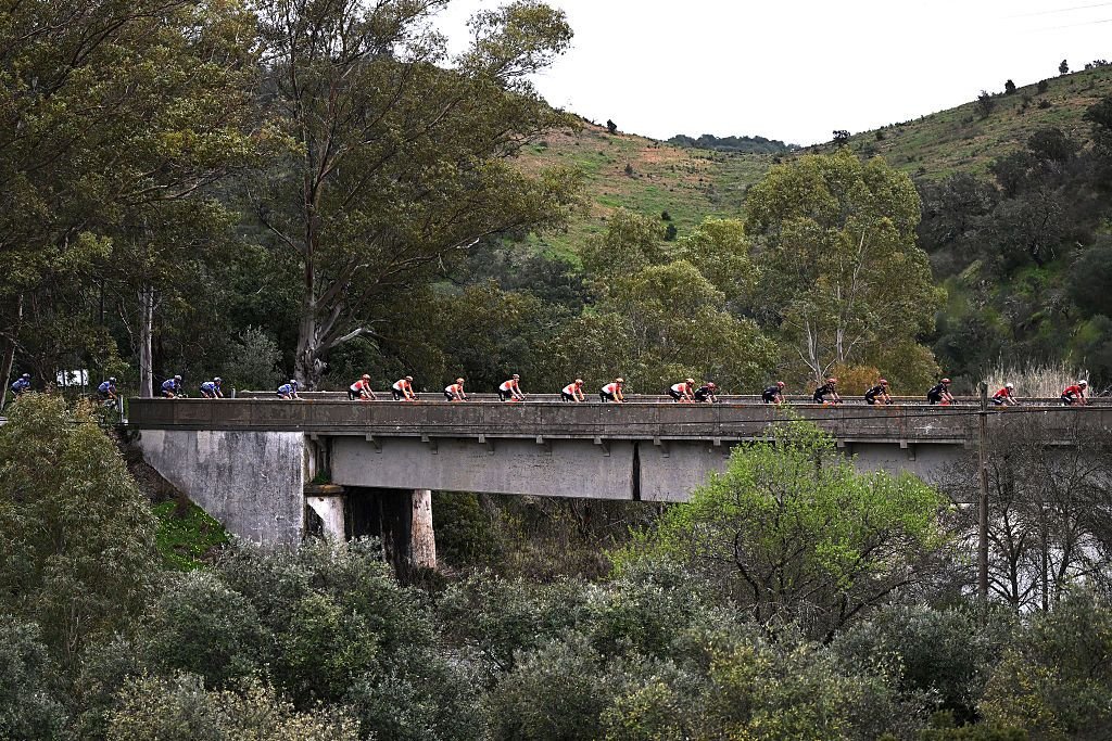 Volta ao Algarve etapa 2 EN VIVO: João Almeida y Juan Ayuso listos para enfrentarse durante la Etapa Reina de la carrera