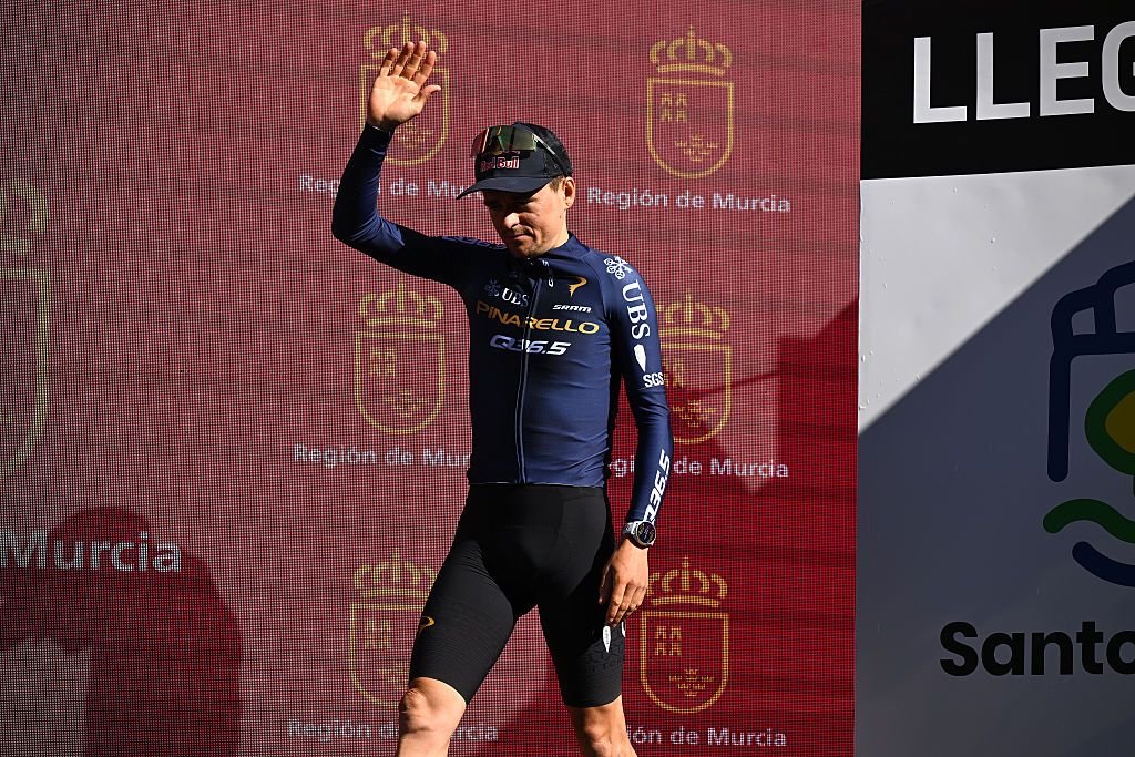 “No estoy aquí para hablar de Tadej. Sólo estoy pensando en lo que puedo hacer en estas carreras” – Tom Pidcock deja de lado el reto de Pogacar y se centra en los caminos de tierra de la Clásica Jaén