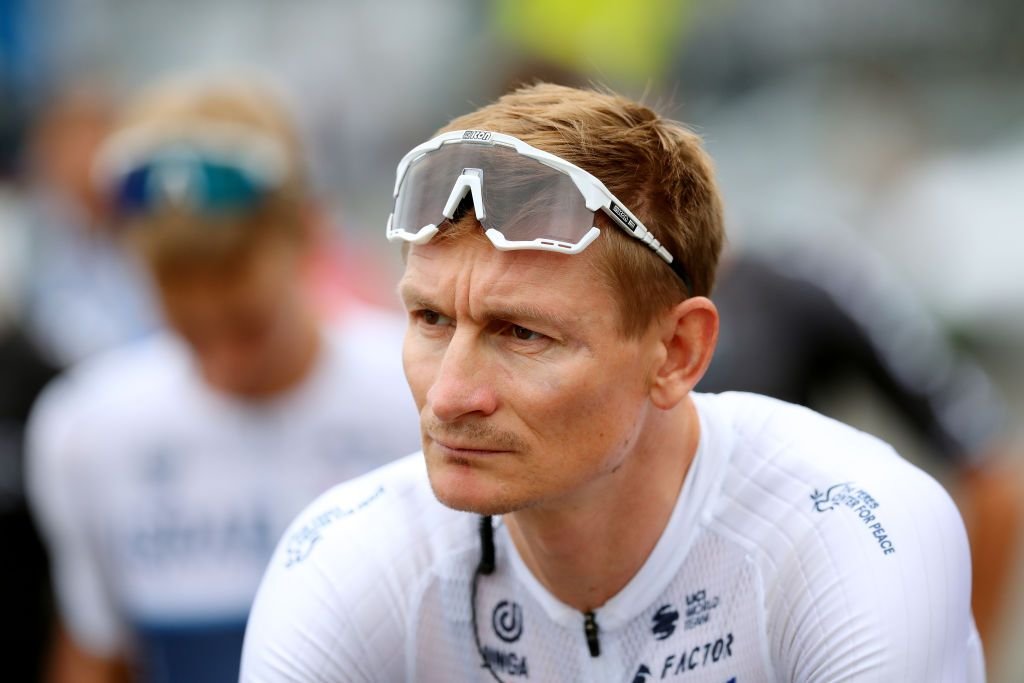 “Déjala caer antes del sprint” – André Greipel, entrenador de sprint del equipo ADQ de los EAU, explica claramente la forma más segura para que sus corredores venzan a Lorena Wiebes