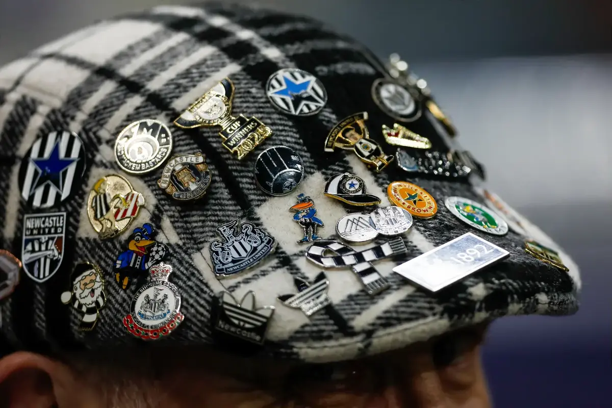 Aquí está esta foto que a todos los fanáticos del Newcastle United les encanta este martes por la noche.