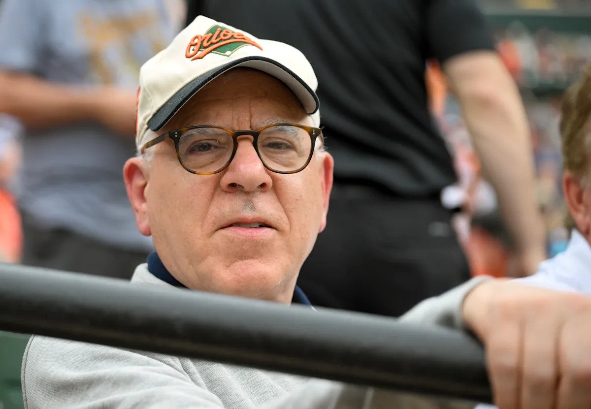 El propietario de los Orioles, David Rubenstein, conoció a Jeffrey Epstein en 2012, según muestran los registros