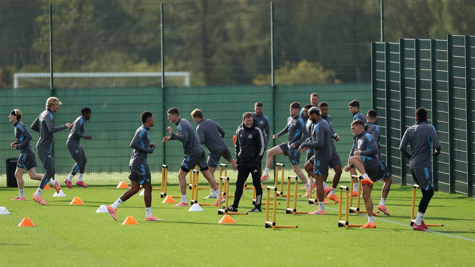 eddie-howe-players-training-newcastle-united-nufc-3-2000.jpg