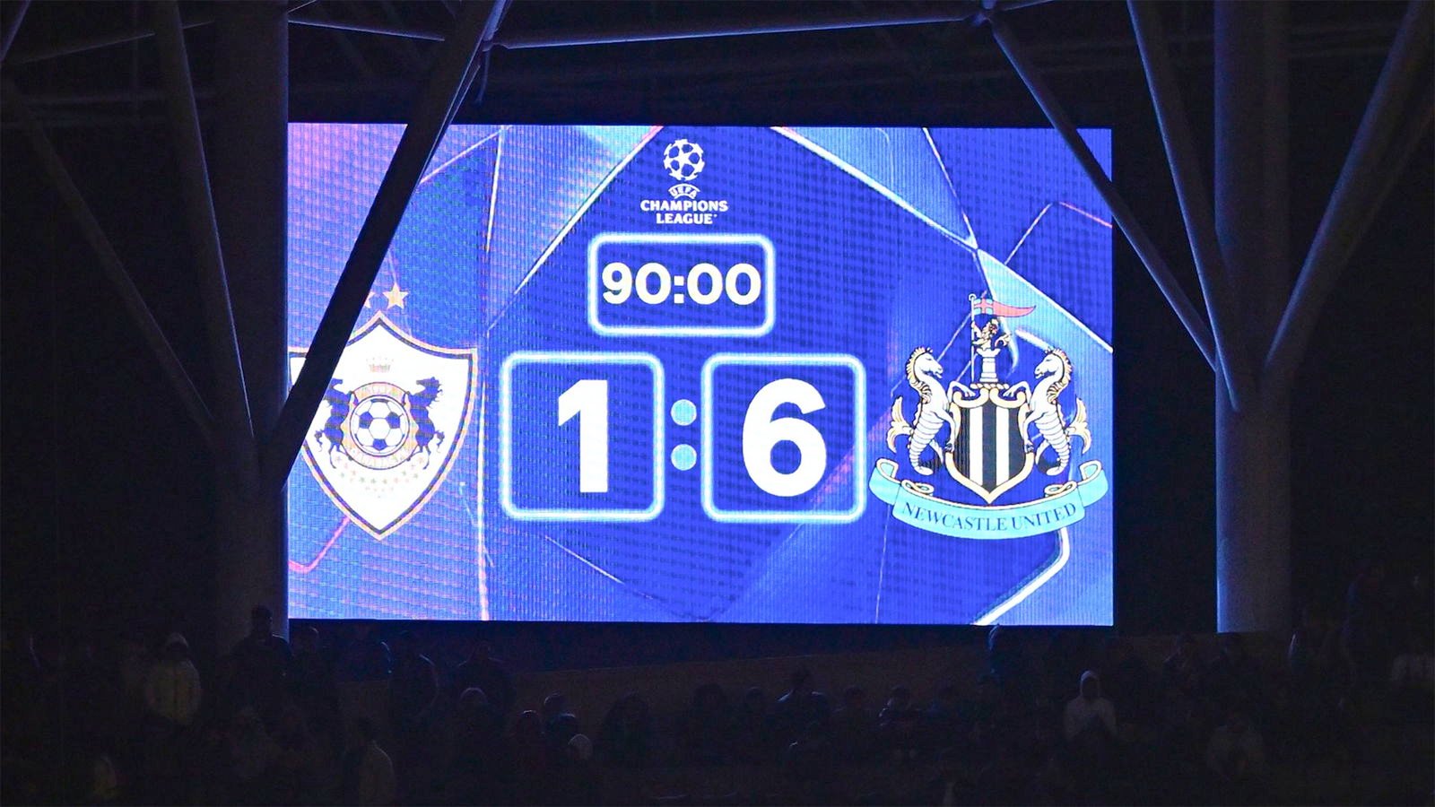 Bruno Guimaraes publica una foto increíble de él mismo viendo el Qarabag 1 Newcastle 6