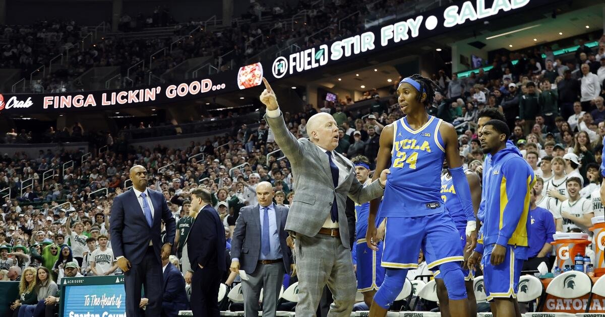 UCLA debe expulsar a Mick Cronin si no respeta a sus jugadores