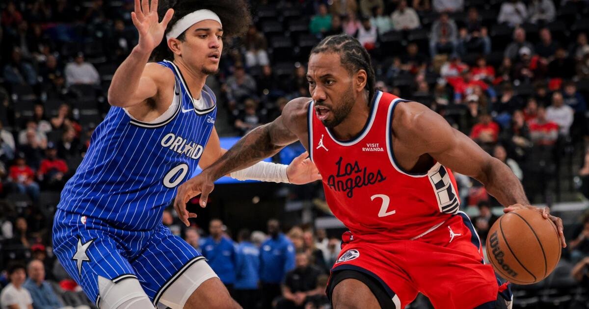 Los Slumping Clippers obtienen 37 puntos de Kawhi Leonard pero caen ante el Magic.