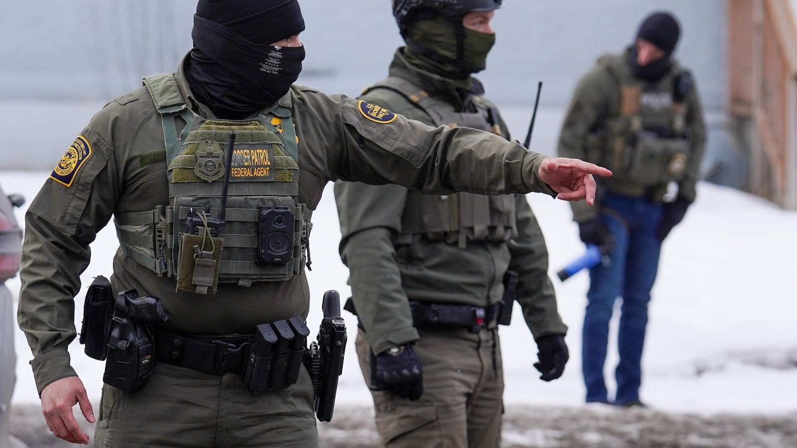 Funcionario del DHS promete que agentes de inmigración no estarán en los lugares de votación en las elecciones intermedias