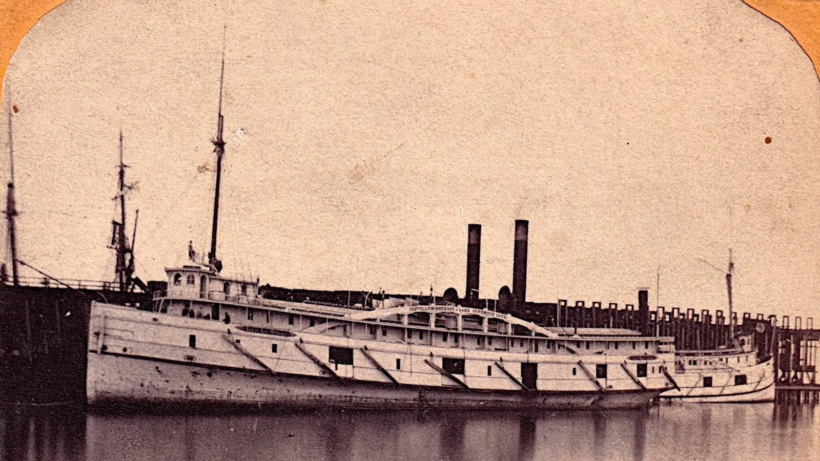 Investigadores descubren restos de un barco de vapor de lujo perdido en el lago Michigan hace más de 150 años