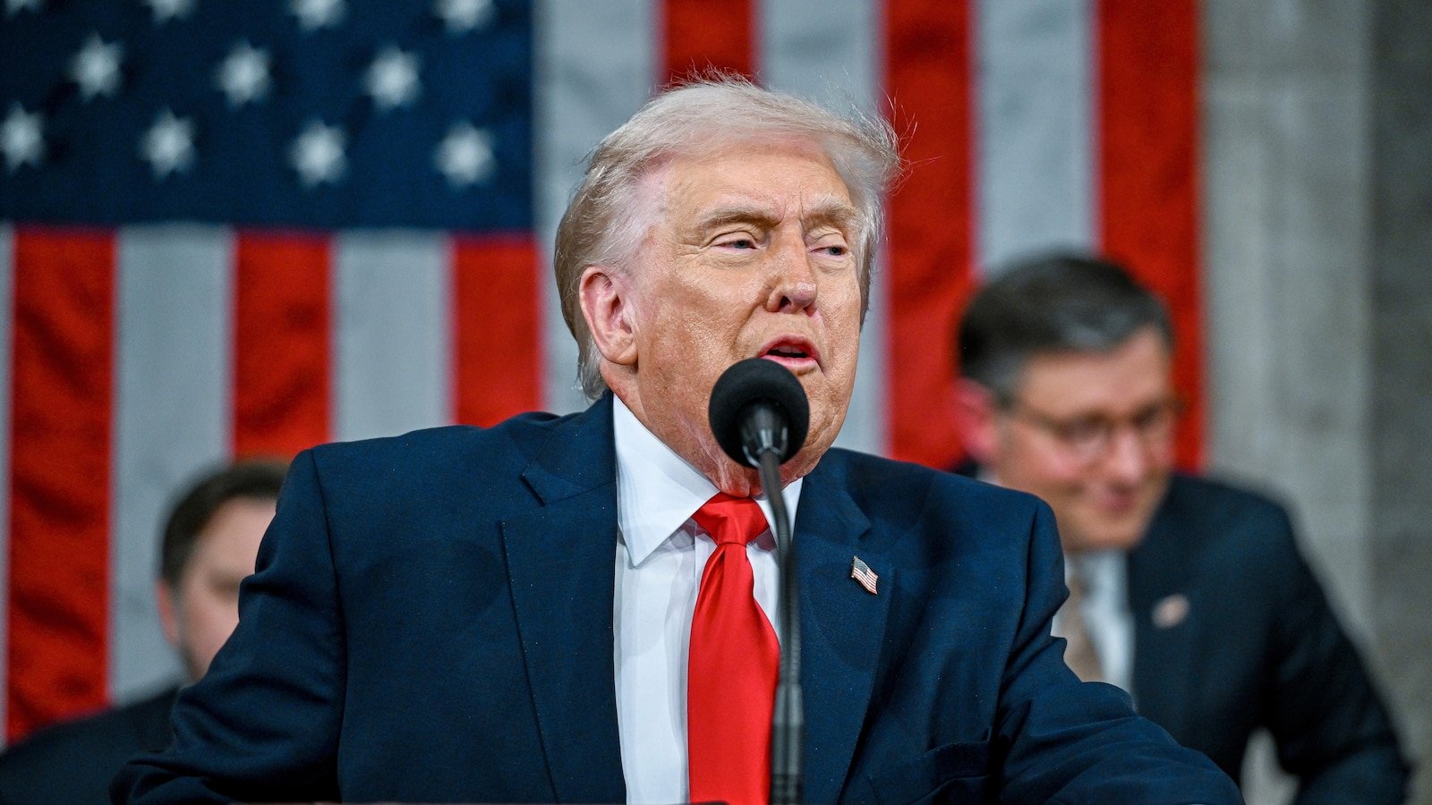 Trump utiliza el estado más antiguo de la unión para intentar convencer a los votantes de que Estados Unidos “gana mucho”