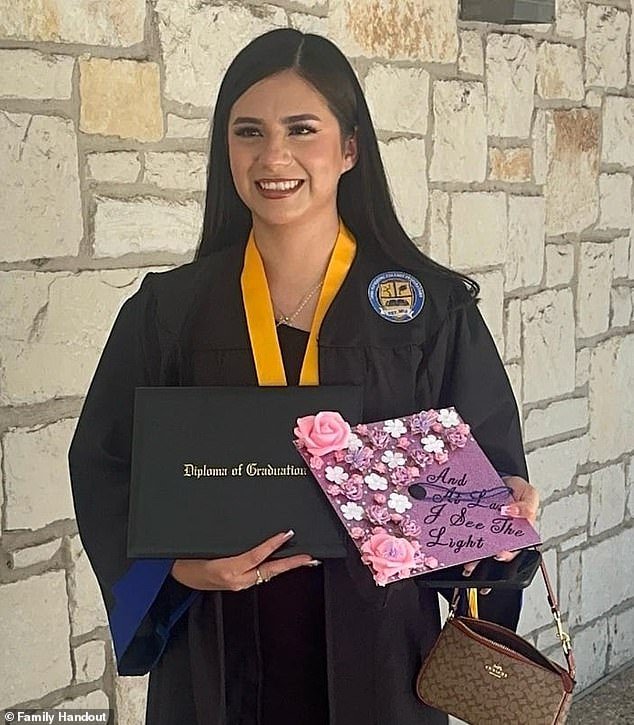 Un estudiante de 20 años deportado por error a Honduras se niega a regresar a Estados Unidos por temor a una segunda interceptación por parte de ICE.