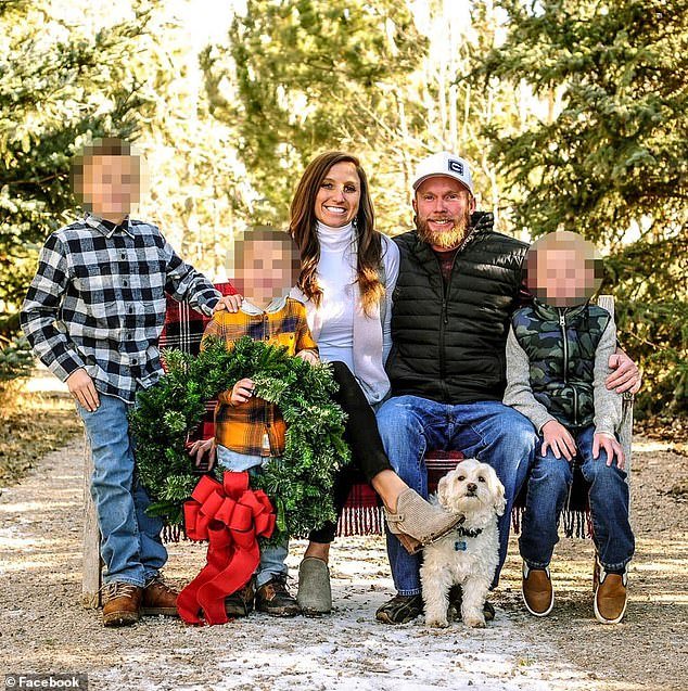 La esposa que escribió un libro sobre el duelo tras el asesinato de su marido incluyó consejos sobre “mantener viva a la persona” y “mantener la vida de sus hijos lo más normal posible”.