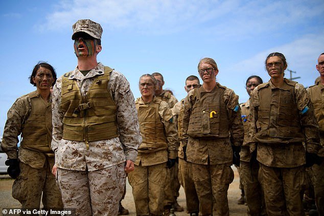 Trump dice que enviará tropas estadounidenses a Irán “si es necesario”, advirtiendo que la próxima “gran ola” está cerca