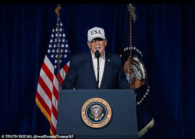 Trump se jacta de que Estados Unidos acabó con 48 líderes iraníes “de un solo golpe” y hundió 9 barcos a pesar de que “aceptó” iniciar negociaciones.