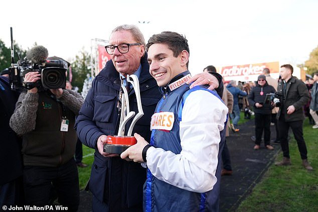 El jockey de Harry Redknapp, Ben Jones, admite que quedó “sorprendido” al conocer al ex jefe de la Premier League y revela por qué solo pudo celebrar la famosa victoria del Boxing Day con McDonald’s