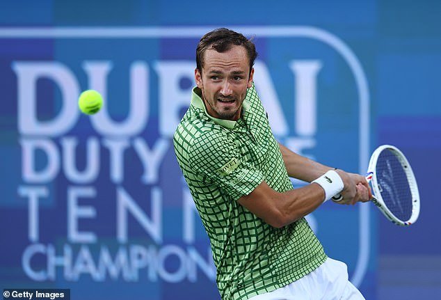 Las estrellas del tenis atrapadas en Dubai recibieron refugio adicional por parte de los organizadores del torneo mientras intentan huir desesperadamente en medio de los ataques con misiles iraníes.