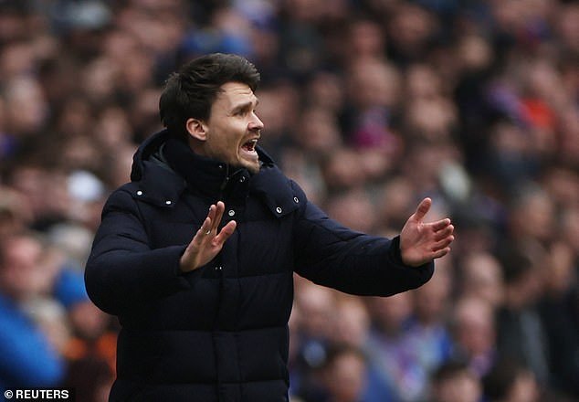 Los Rangers acertaron al perder tres puntos ante el Celtic, y todo depende del técnico Danny Rohl.