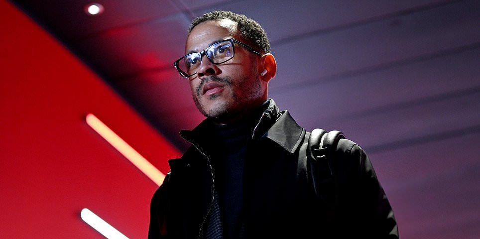 Arsenal vs Chelsea – Premier League EN VIVO: último resultado, noticias del equipo y actualizaciones mientras los Gunners sin cambios se enfrentan al duro derbi de Londres en la carrera por el título