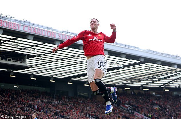 Man United 2-1 Crystal Palace CLASIFICACIONES DE LOS JUGADORES: ¿Qué estrella del United ‘rezuma clase’ cada vez que juega? ¿Y qué centrocampista se ha consolidado como el mejor de la Premier League?