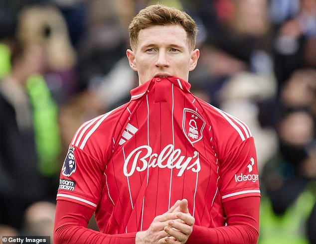 Nottingham Forest falló su tiro contra Brighton, y por eso Vitor Pereira se encuentra en una situación complicada dadas las ambiciones de Evangelos Marinakis, escribe JAMES SHARPE