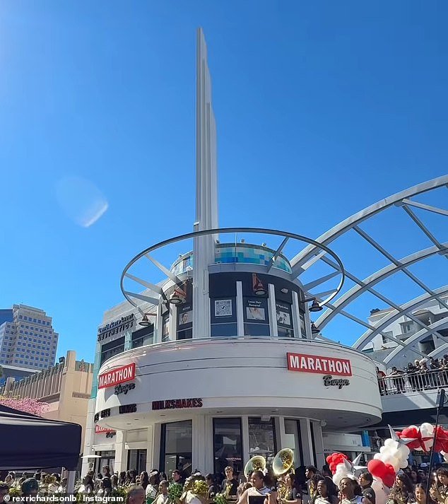 Se produce un tiroteo mortal frente a la gran inauguración de la hamburguesería del fallecido rapero Nipsey Hussle