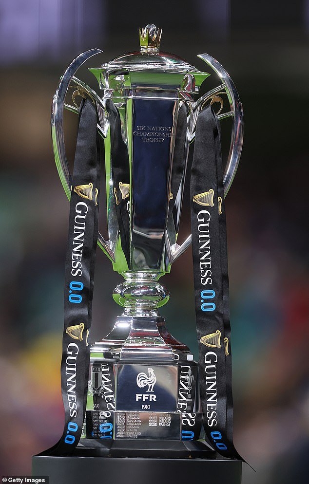 Trofeo de las Seis Naciones destruido después de que la camioneta que lo transportaba se incendiara