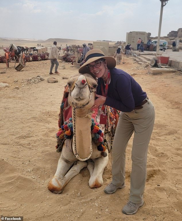 Turista estadounidense comparte el terror de estar atrapada en Medio Oriente durante el conflicto con Irán: ‘Soy sólo una pequeña granjera de Missouri’