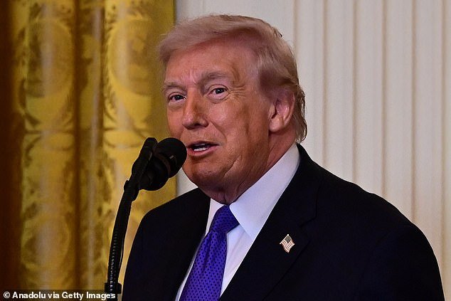 Trump dice que asistirá a la cena de corresponsales de la Casa Blanca después de años de desairarlo
