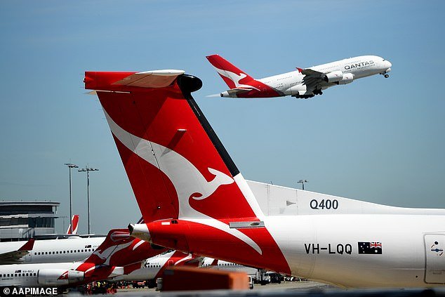 Qantas criticada por los australianos por vender vuelos de 2.000 dólares a Oriente Medio a pesar del cierre del espacio aéreo