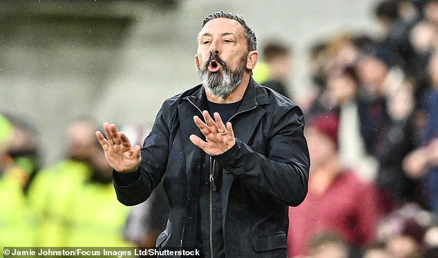 Toda esta charla de que el ‘emocionante’ Derek McInnes es el ‘mayor problema’ de Hearts en la carrera por el título es una tontería… sólo otro caso de expertos aburridos raspando el fondo del barril para tratar de fabricar un tema de conversación.